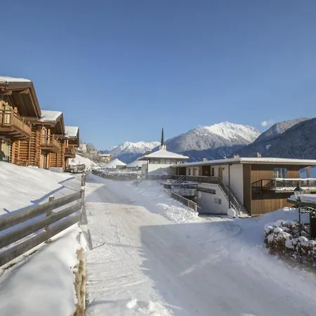 Schoeneben Haus Alpenaster * Wald im Pinzgau