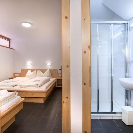 Schoeneben Haus Alpenaster Hotel